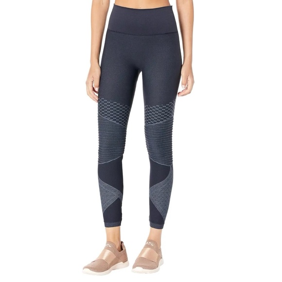 NEW Spanx Look at Me Now Seamless Moto Leggings size S